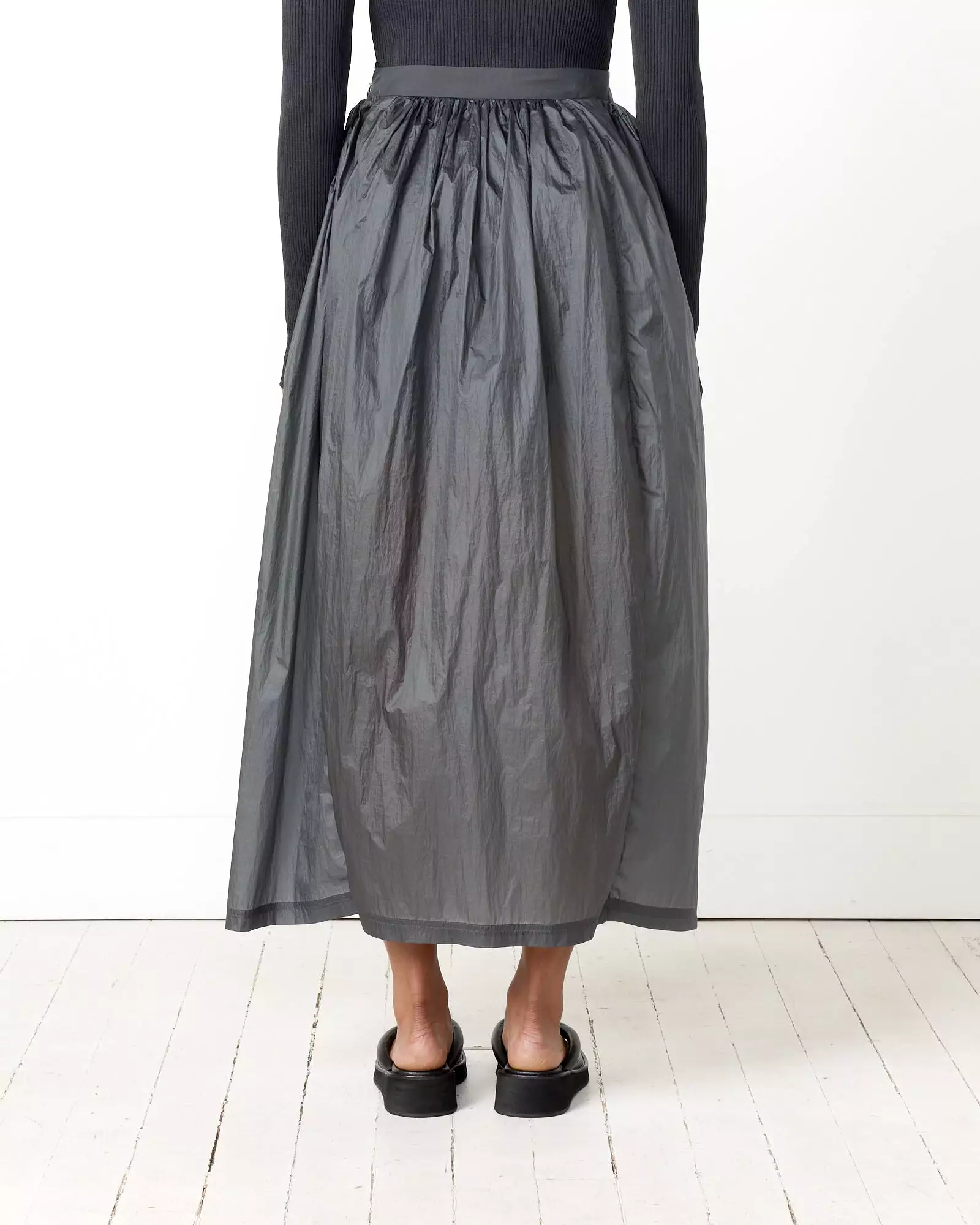 Layered Shirring Skirt in Navy